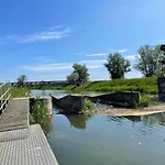 Zz_lokschuppen Pasewalk-erlebnisuebernachtung Im Schlafwagen 캠프장 파제발크