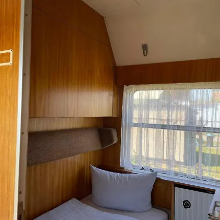 Zz_lokschuppen Pasewalk-erlebnisuebernachtung Im Schlafwagen Campingplatz *