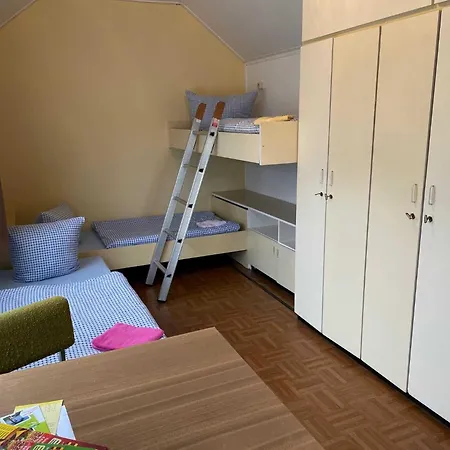 Campingplatz Zz_lokschuppen Pasewalk-erlebnisuebernachtung Im Schlafwagen *