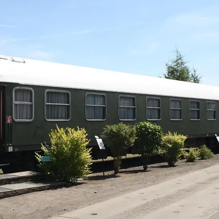 Lokschuppen - Deine Erlebnisübernachtung Campingplatz Pasewalk
